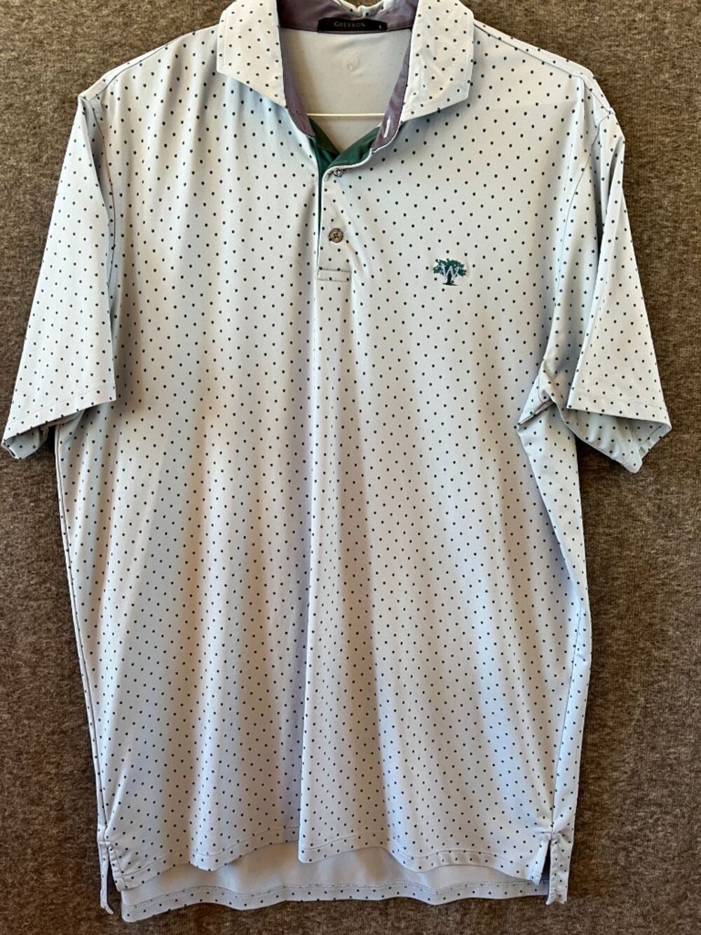 greyson golf shirt mens L light blue with dark green dots wolf head button down